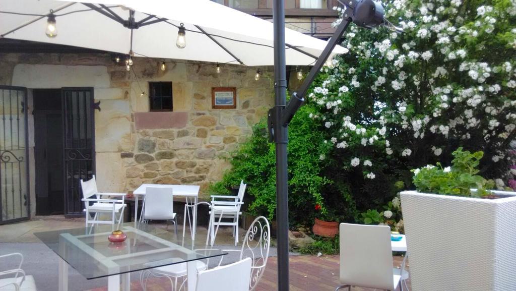 Posada La Casona De Ucieda מראה חיצוני תמונה