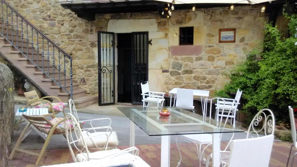 Posada La Casona De Ucieda מראה חיצוני תמונה