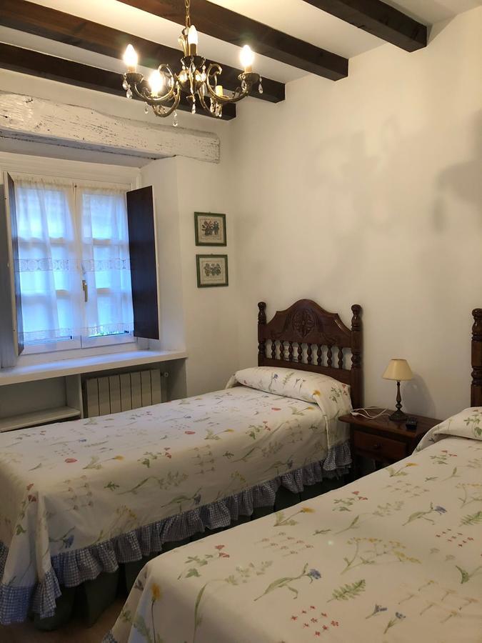 Posada La Casona De Ucieda מראה חיצוני תמונה